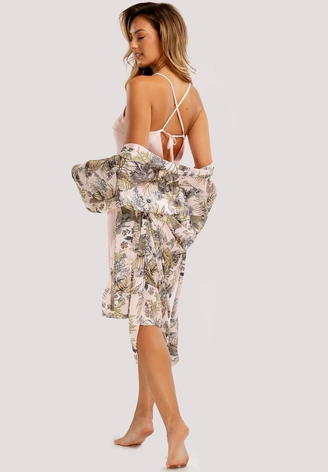 Unikat satino naktinukų ir chalato komplektas FIA S-XL