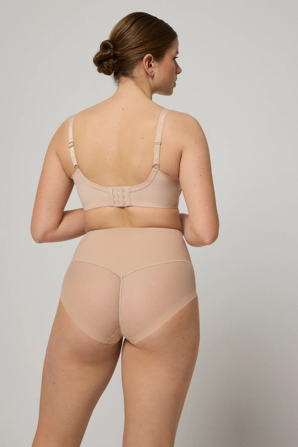 Ysabel Mora formuojančios kasdieninės klasikinės kelnaitės aukštintu juosmeniu LYDIA NUDE S-XXL desire.lt