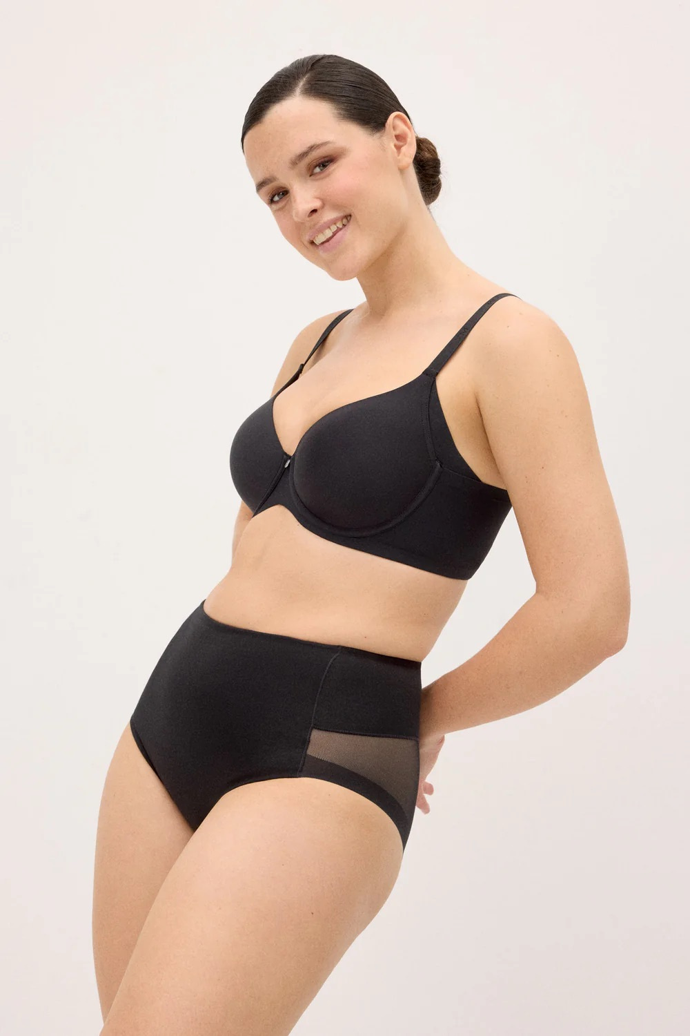 Ysabel Mora formuojančios kasdieninės klasikinės kelnaitės aukštintu juosmeniu LIDEA LIGHT BLACK S-XXL desire.lt