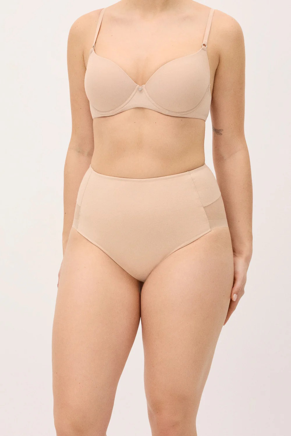 Ysabel Mora formuojančios kasdieninės klasikinės kelnaitės aukštintu juosmeniu LIDEA LIGHT NUDE S-XXL desire.lt