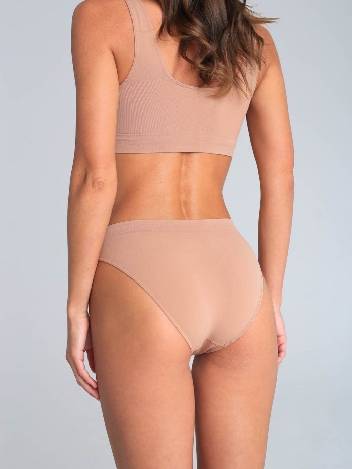 Besiūlės idealiai priglundančios SIA kelnaitės COMFORT, rusvos spalvos