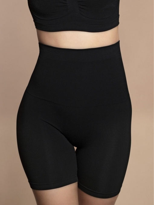 Vidutinės kompresijos besiūliai formuojantys šortukai, juodos spalvos