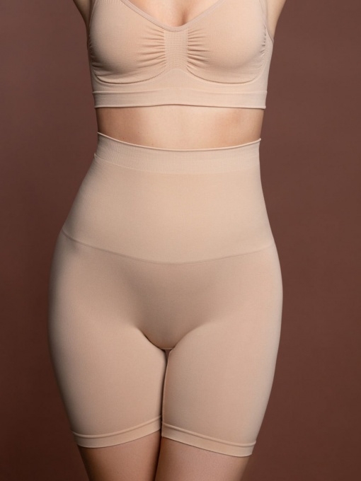 Vidutinės kompresijos besiūliai formuojantys šortukai, nude kūno spalvos