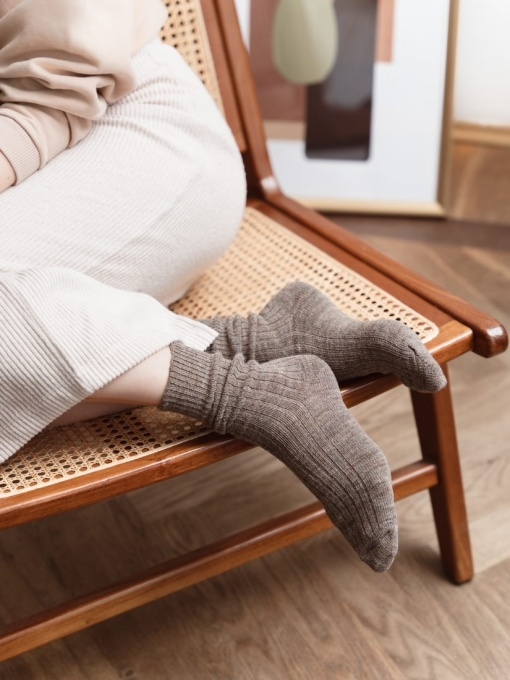 Steven kojinės su alpakos vilna, rusvos spalvos