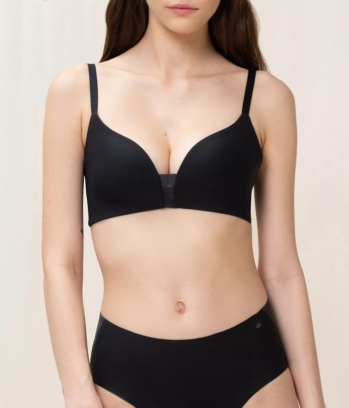 Inovatyvi Triumph liemenėlė formuotais kaušeliais FLEX SMART P EX BLACK