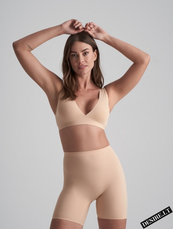 Bye Bra lengvos kompresijos besiūliai formuojantys šortukai INVISIBLE SHORT BEIGE