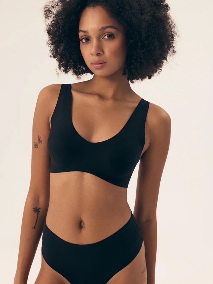 Lazeriu kirpta bevielė liemenėlė BAKE BLACK