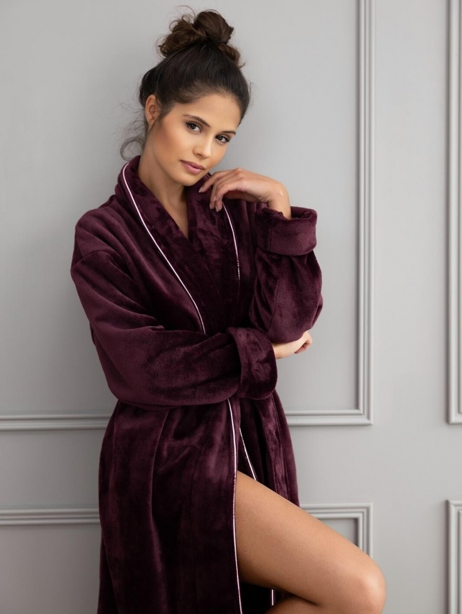 Sensis ilgas soft chalatas CAMERON burgundy Sensis ilgas soft chalatas CAMERON burgundy